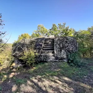 ATMOSFERA MISTERIOSA E FORTE ENERGIA RISERVA NATURALE DI MONTE CASOLI E SELVA DI MALANO - SASSI DEL PREDICATORE