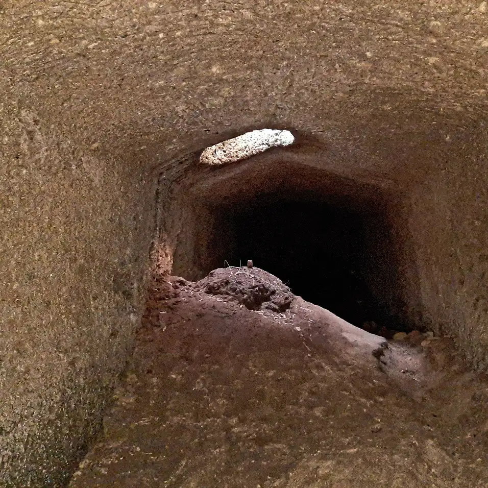 Le Sparne Tunnel Ipogeo