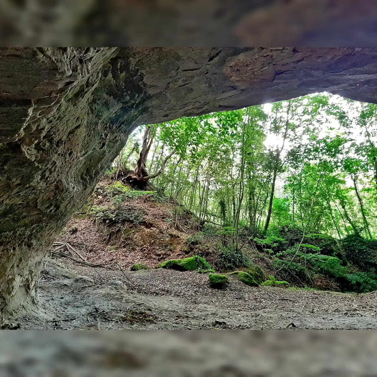 Pitigliano vie cave interno caverna