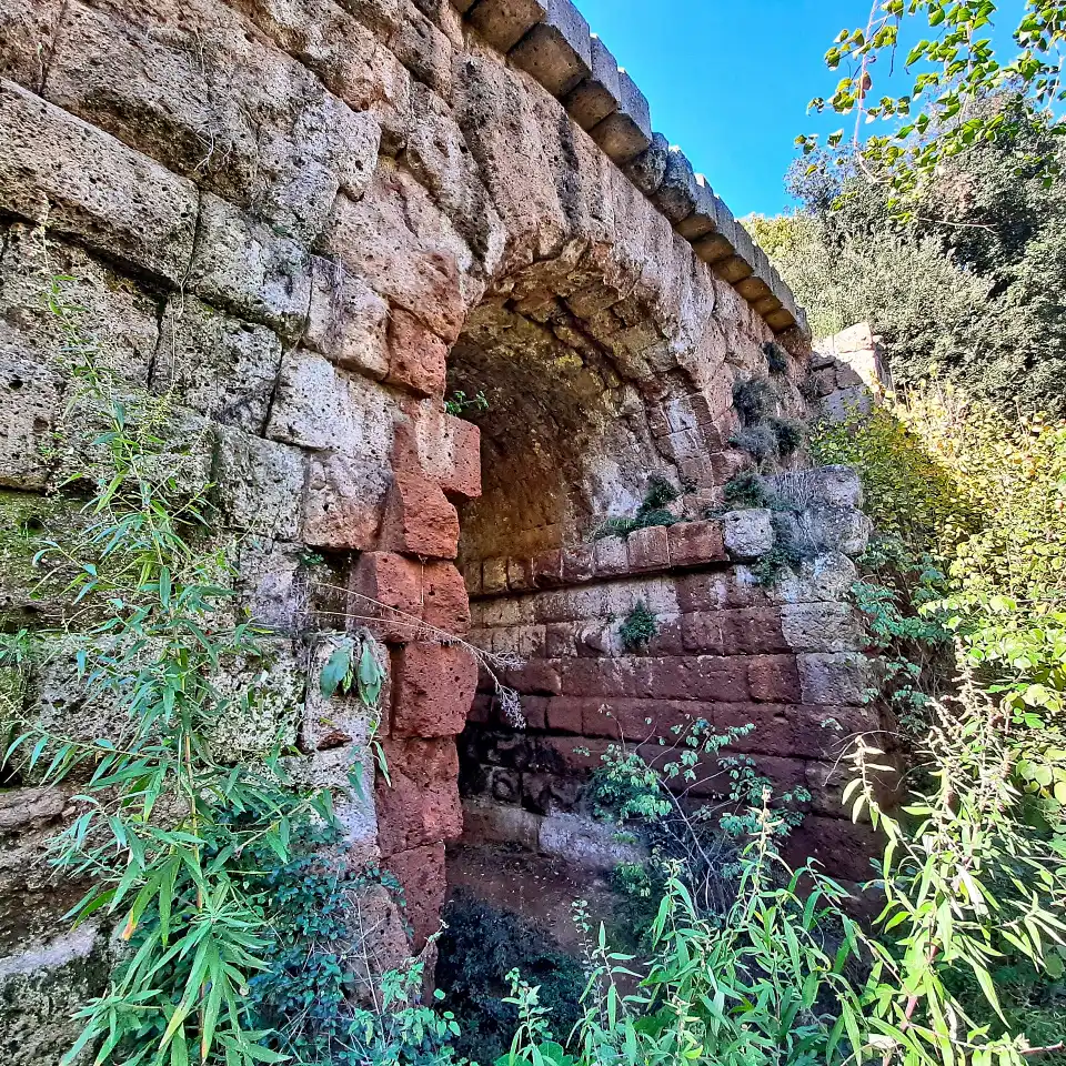 Via Amerina ponte romano