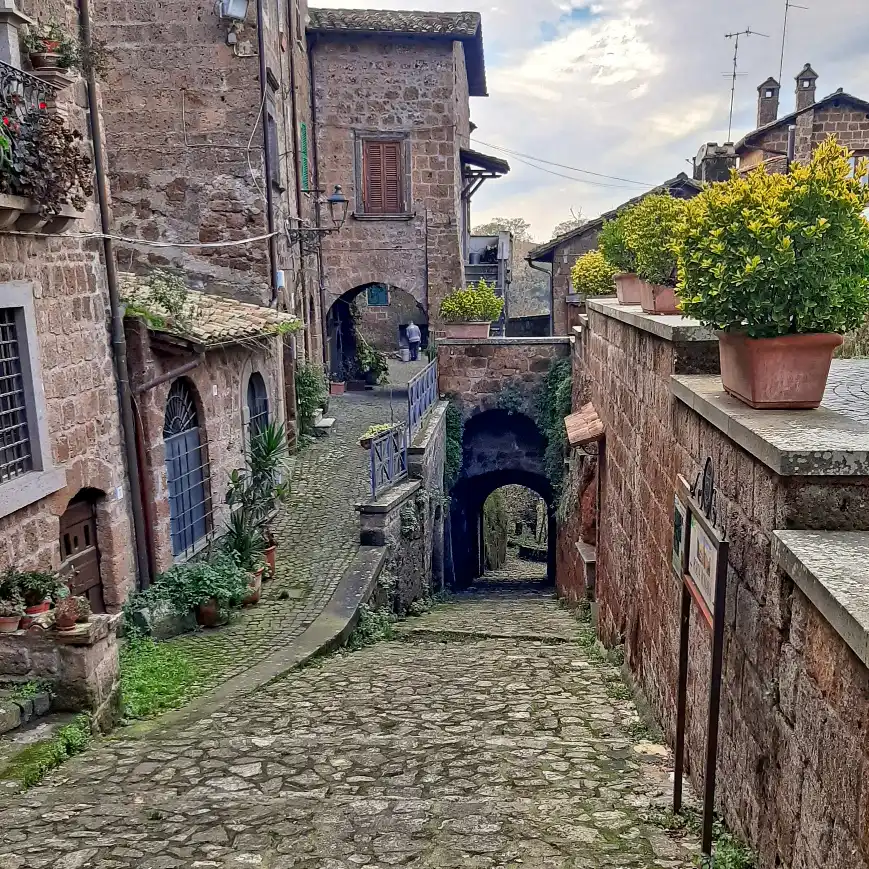 Barbarano porta canale