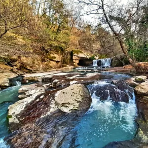 LUOGHI MISTERIOSI E NATURA RIGOGLIOSA, CASCATE DI CHIA, PIRAMIDE ETRUSCA E NECROPOLI DI SANTA CECILIA