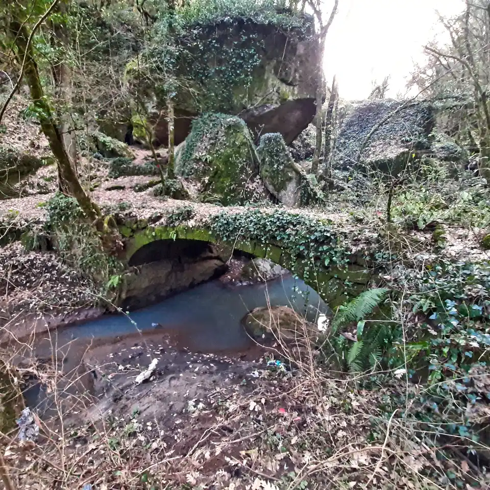 Cascate di Chia ponte romano
