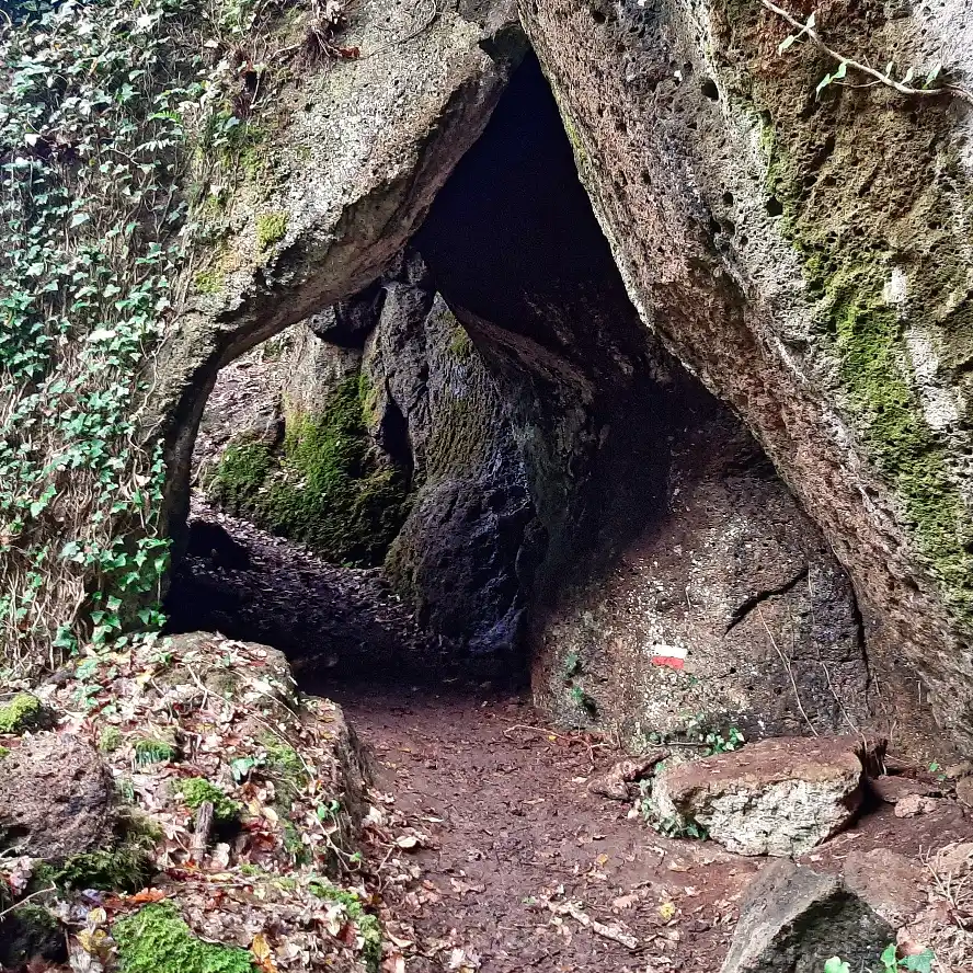 Gole del Biedano tunnel tra le rocce