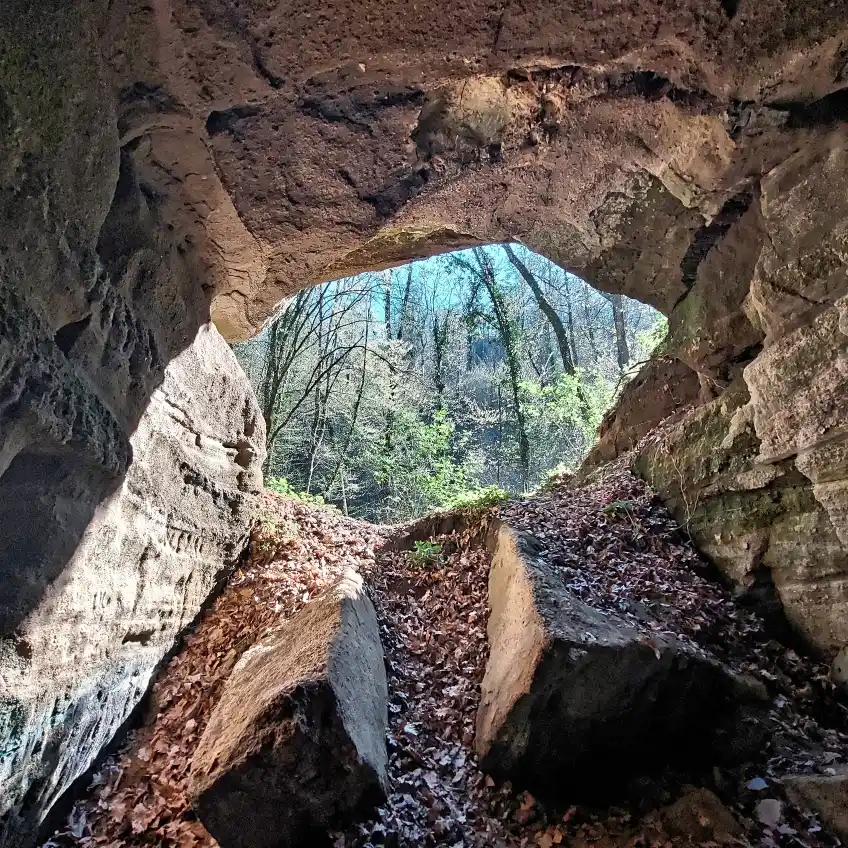 Castel Cellesi grotta Bragherosce ingresso principale