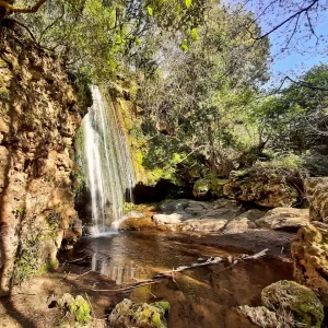 Eremo di Poggio Conte e le cascate sul fiume Fiora Copertina (cascata dello Strozzavolpe)